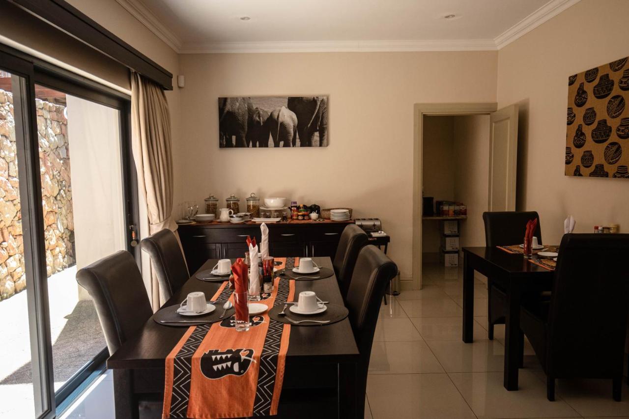 Simon'S Town Guest House Exterior photo